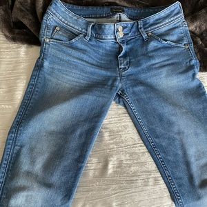 Hudson Jeans size 28, skinny